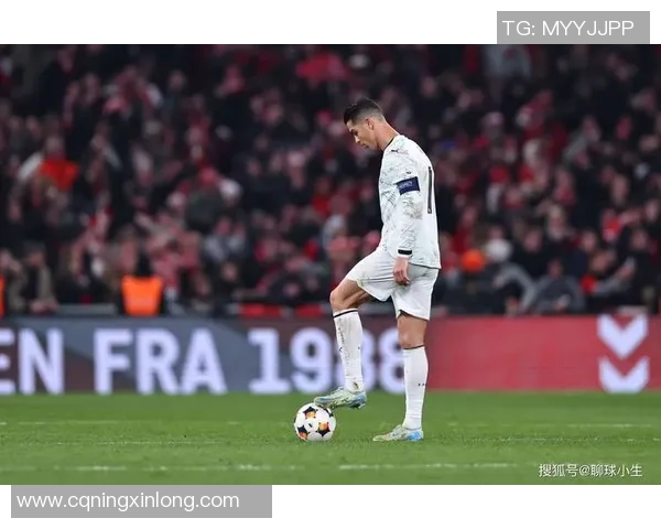 葡萄牙与法国激战正酣绝杀瞬间引发球迷狂欢与热议 葡萄牙与法国激战正酣绝杀瞬间引发球迷狂欢与热议